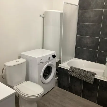 Superbe Avec Patio Apartamento Raismes